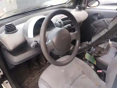 Veículo de Sucata smart cabrio 0.6 turbo cat do ano 2002 alimentado 