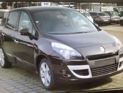 Scrapping Vehicle RENAULT SCENIC III BOSE Edition of the year 2010 powered M9R615