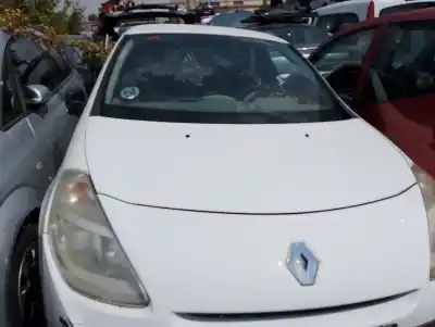 Veículo de Sucata renault clio iii 1.5 dci diesel do ano 2010 alimentado k9k768