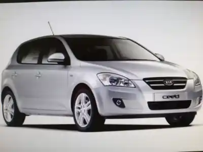 Veicolo di demolizione KIA PRO CEE´D (ED) 1.6 CRDi 90 dell'anno 2011 alimentato D4FBL