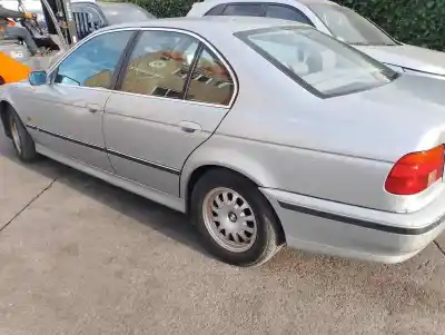 Veículo de Sucata bmw serie 5 berlina (e39) * do ano 2003 alimentado 256t1