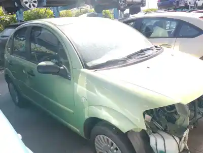 Véhicule à la ferraille CITROEN C3 I (FC_, FN_) 1.4 HDI de l'année 2006 alimenté 8HX (DV4TD),8HZ (DV4TD)