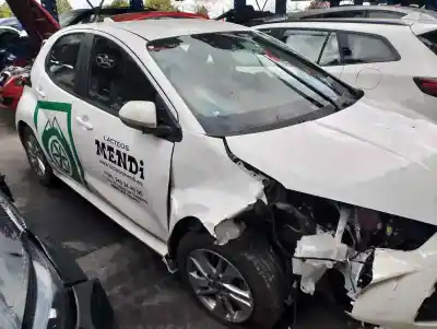 Veicolo di demolizione TOYOTA YARIS (_P13_)  dell'anno 2022 alimentato G-HEV