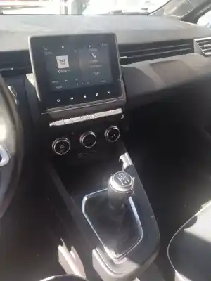 Здавання транспортного засобу renault clio v (b7_) 1.0 tce 100 (b7mt) року 2019 потужний h4d450