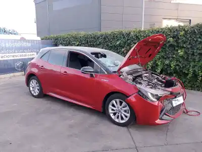 Scrapping Vehicle toyota corolla fastback (_e21_) 1.8 hybrid (zwe211) of the year 2021 powered 2zrfxe