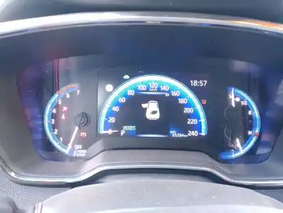 Scrapping Vehicle toyota corolla fastback (_e21_) 1.8 hybrid (zwe211) of the year 2021 powered 2zrfxe