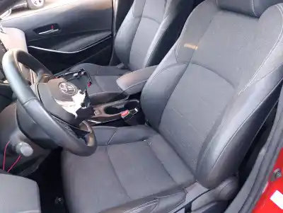 Scrapping Vehicle toyota corolla fastback (_e21_) 1.8 hybrid (zwe211) of the year 2021 powered 2zrfxe