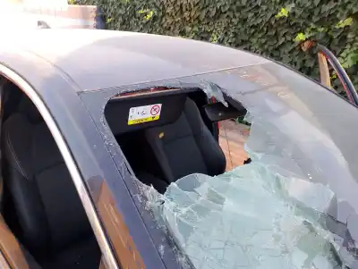 Scrapping Vehicle toyota corolla fastback (_e21_) 1.8 hybrid (zwe211) of the year 2021 powered 2zrfxe