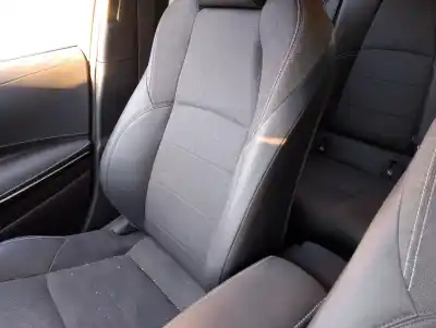 Scrapping Vehicle toyota corolla fastback (_e21_) 1.8 hybrid (zwe211) of the year 2021 powered 2zrfxe