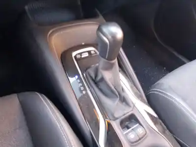 Scrapping Vehicle toyota corolla fastback (_e21_) 1.8 hybrid (zwe211) of the year 2021 powered 2zrfxe