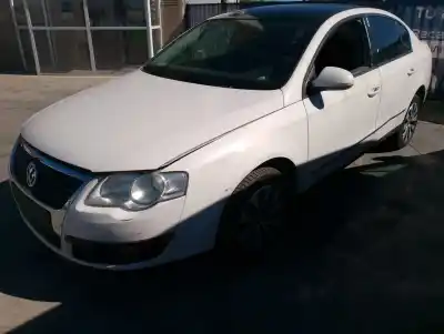 Sloopvoertuig volkswagen passat b6 (3c2) 1.6 van het jaar 2010 aangedreven cdga