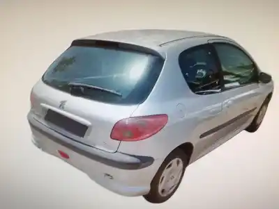 Veicolo di demolizione peugeot 206 fastback (2a/c) 1.4 hdi eco 70 dell'anno 2003 alimentato 8hx (dv4td),8hz (dv4td)