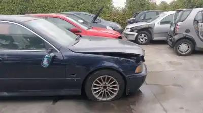 Veicolo di demolizione bmw 5 (e39) 530 d dell'anno 2001 alimentato m57d30