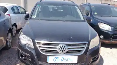 Veicolo di demolizione volkswagen tiguan (5n_) 2.0 tdi 4motion dell'anno 2010 alimentato cffb