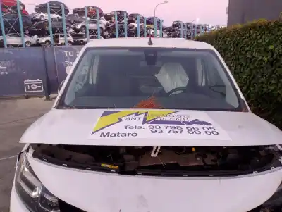 Véhicule à la ferraille toyota proace verso * de l'année 2023 alimenté yh01