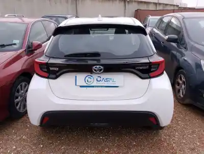 Véhicule à la ferraille toyota yaris (_p21_, _pa1_, _ph1_) 1.5 hybrid (mxph10) de l'année 2022 alimenté m15a-fxe