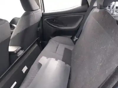 Véhicule à la ferraille TOYOTA YARIS (_P21_, _PA1_, _PH1_)  de l'année 2022 alimenté M15A-FXE