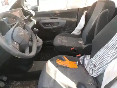 Veicolo di demolizione toyota proace verso * dell'anno 2024 alimentato yh01