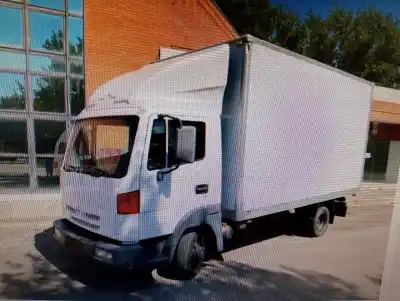 Здавання транспортного засобу NISSAN ATLEON  року 2001 потужний B660001174Y