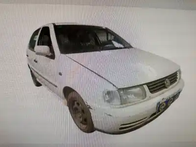 Verschrottungsfahrzeug VOLKSWAGEN POLO BERLINA (6N1)  des Jahres 1998 angetrieben AEE