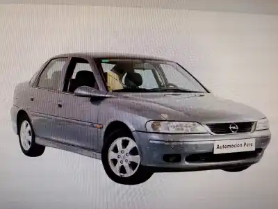 Véhicule à la ferraille OPEL VECTRA C BERLINA  de l'année 2001 alimenté Y22DTR