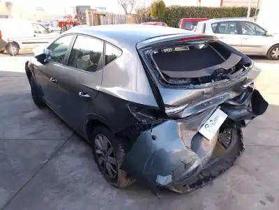Véhicule à la ferraille seat leon (5f1) 1.6 tdi de l'année 2014 alimenté clha