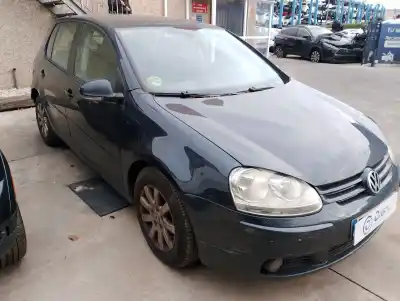 Véhicule à la ferraille volkswagen golf v (1k1) 1.9 tdi de l'année 2005 alimenté bkc,bls,bxe