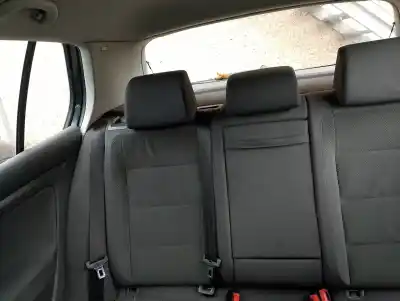 Véhicule à la ferraille volkswagen golf v (1k1) 1.9 tdi de l'année 2005 alimenté bkc,bls,bxe