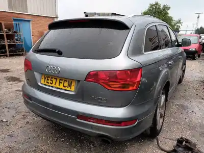 Здавання транспортного засобу audi q7 4l року 2007 потужний bug