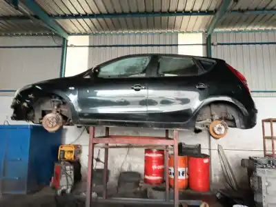 Sloopvoertuig hyundai i30 (gd) classic van het jaar 2007 aangedreven d4fb