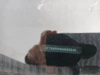 Véhicule à la ferraille citroen ds3 graphic art de l'année 2010 alimenté 9hpdv6dted