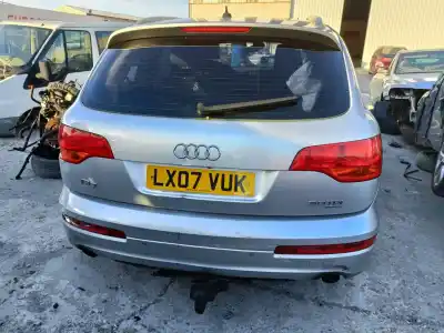 Здавання транспортного засобу audi q7 4l року 2007 потужний bug