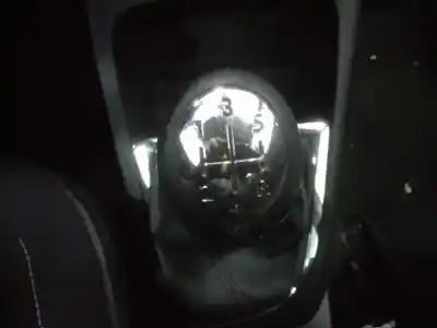 Veículo de Sucata renault captur j5_, h5_ 1.5 dci 90 do ano 2015 alimentado k9kb6