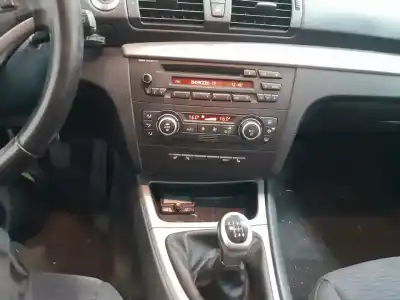 Veículo de Sucata bmw 1 (e81) 118 d do ano 2008 alimentado n47d20a