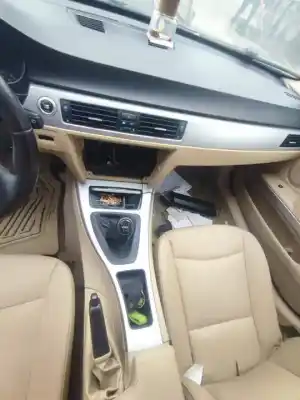 Veículo de Sucata bmw 3 (e46) 320 d do ano 2005 alimentado 204d4