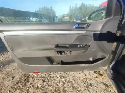 Veicolo di demolizione volkswagen golf v (1k1) 1.9 tdi dell'anno 2004 alimentato bkc