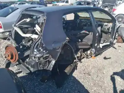 Veículo de Sucata volkswagen golf vi (5k1) 1.6 tdi do ano 2004 alimentado bgu