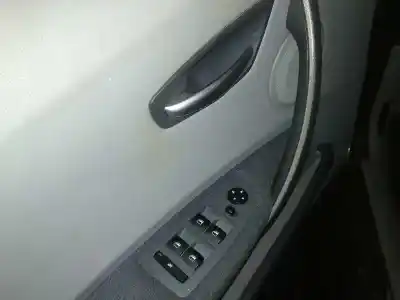 Vehicul casat bmw serie 1 berlina (e81/e87) m47t2 al anului 2007 alimentat m47t2