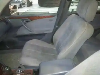 Veículo de Sucata mercedes-benz clase e (w211) e 400 cdi (211.028) do ano 1999 alimentado om611961