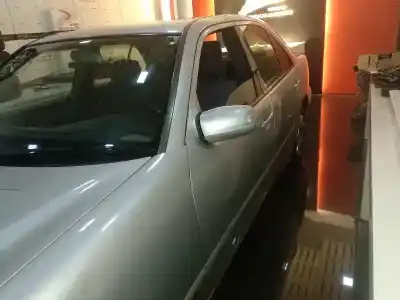 Veículo de Sucata mercedes-benz clase e (w211) e 400 cdi (211.028) do ano 1999 alimentado om611961
