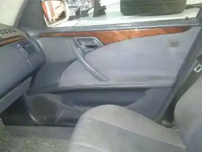 Veículo de Sucata mercedes-benz clase e (w211) e 400 cdi (211.028) do ano 1999 alimentado om611961