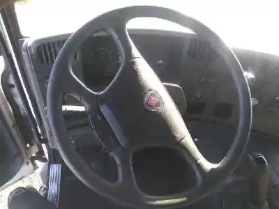 Здавання транспортного засобу scania baureihe 4 (p/r 164 l) (2001) fg  480 (4x2) e3 largo cr 19 a року 2006 потужний dc913euro3