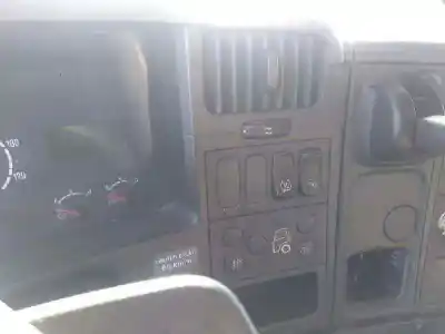 Здавання транспортного засобу scania baureihe 4 (p/r 164 l) (2001) fg  480 (4x2) e3 largo cr 19 a року 2006 потужний dc913euro3