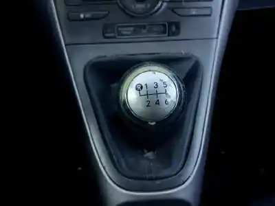 Veículo de Sucata toyota auris (_e15_) 1.4 d-4d (nde150_) do ano 2013 alimentado 1ndtv