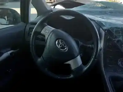 Veículo de Sucata TOYOTA AURIS (_E15_) 1.4 D-4D (NDE150_) do ano 2013 alimentado 1NDTV