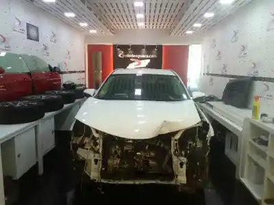 Sloopvoertuig toyota rav4 (a4) active van het jaar 2016 aangedreven 1ad