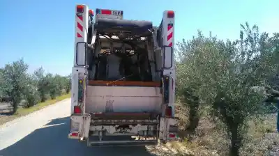 Veículo de Sucata renault midlum 220 dci do ano 2009 alimentado dxi7