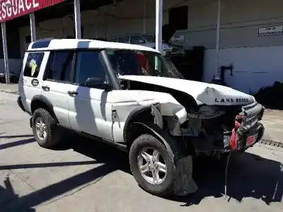 Veículo de Sucata land rover discovery ii (l318) 2.5 td5 4x4 do ano 2003 alimentado d 15p