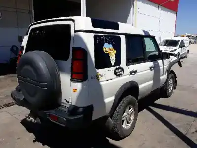 Veículo de Sucata land rover discovery ii (l318) 2.5 td5 4x4 do ano 2003 alimentado d 15p