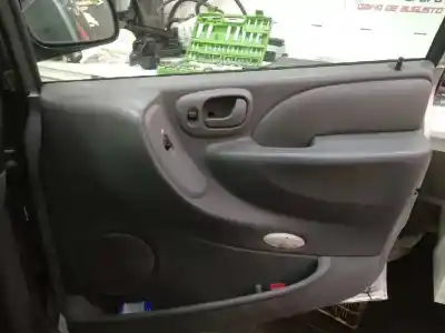 Vehicul casat chrysler grand voyager v (rt) 2.8 crd al anului 2007 alimentat vm47c